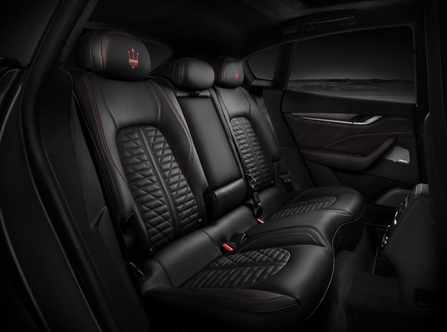 Интерьер Maserati Levante Trofeo 2018 года  (WW) (фото 45 из 62)